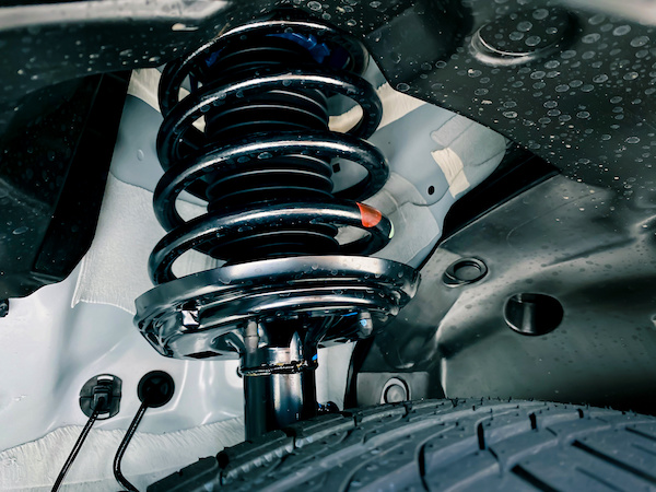 What is the Difference Between Shocks and Struts?